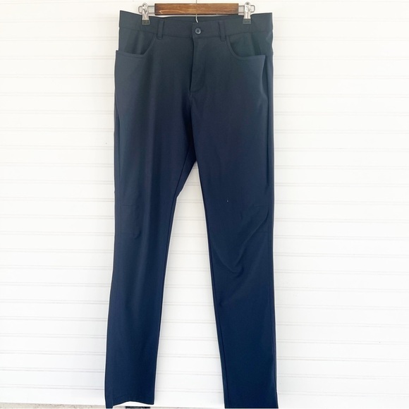 old navy active blue pants, size 32x34 pockets, belt loops, uniform - Picture 1 of 8